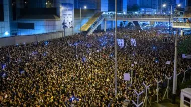 Massive crowd protests in Hong Kong in June 2019 - police brutality