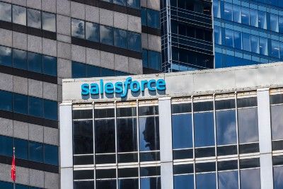 Salesforce sign on building - Oracle