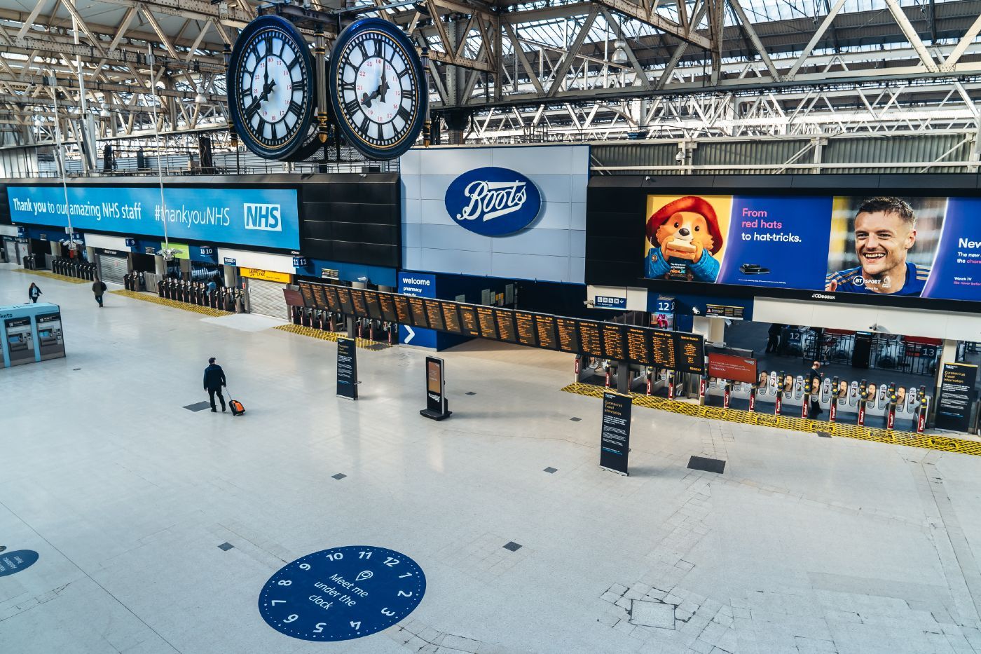 A station is nearly deserted during COVID-19 lockdown - england lockdown
