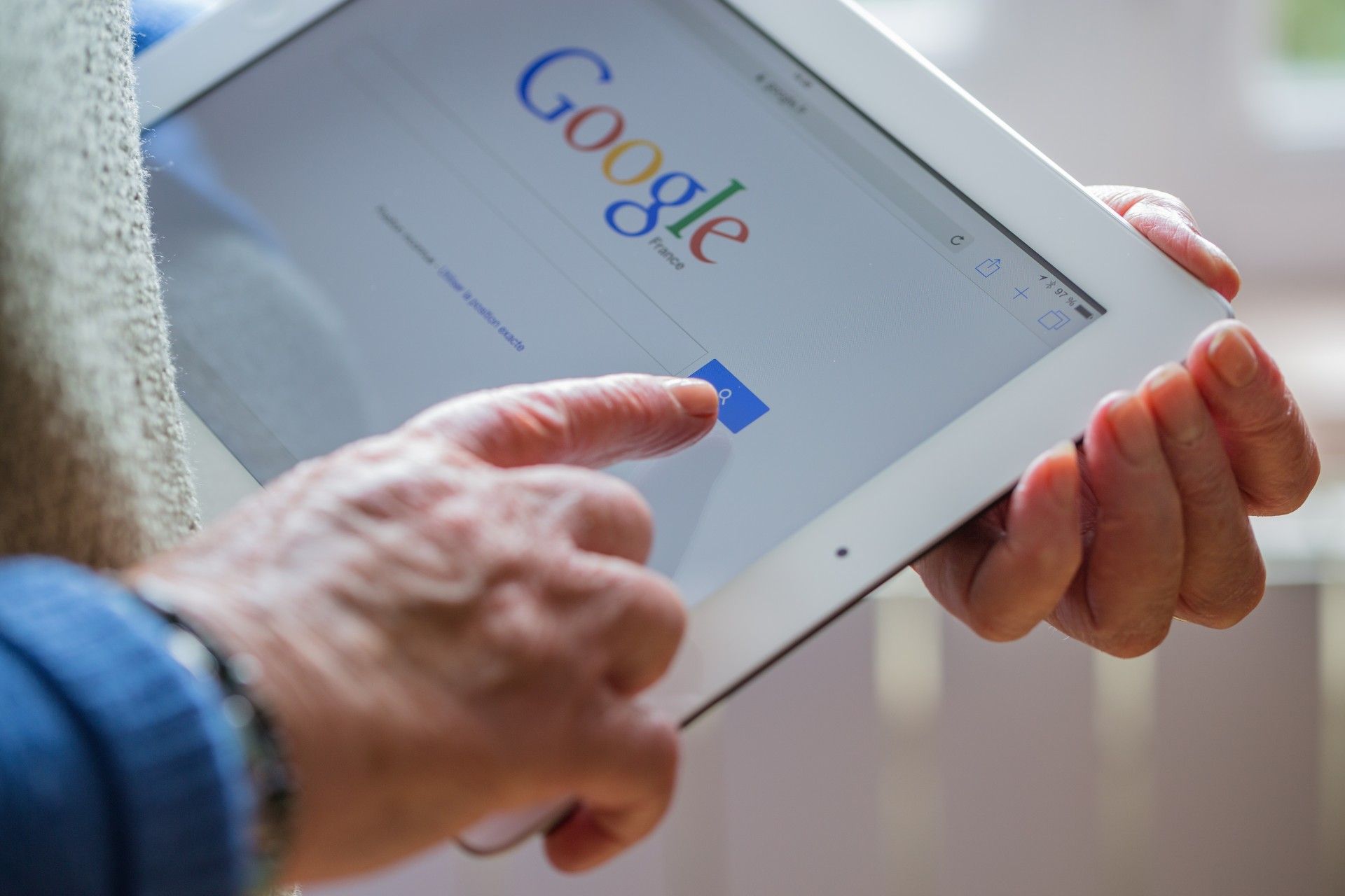 Google, Facebook Profit Off Ads Placed by Pension Scammers, Committee Report Claims