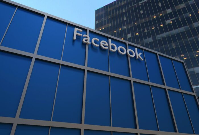  Facebook & Data Protection